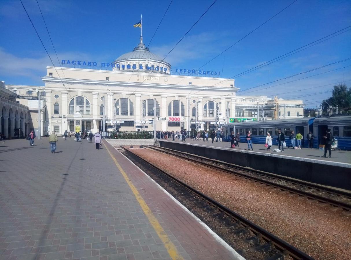 Двухкомнатная Квартира Лофт В Центре Одессы Новострой Рядом С Вокзалом 5 Минут До Дерибасовской И Аркадии Odessa Ngoại thất bức ảnh